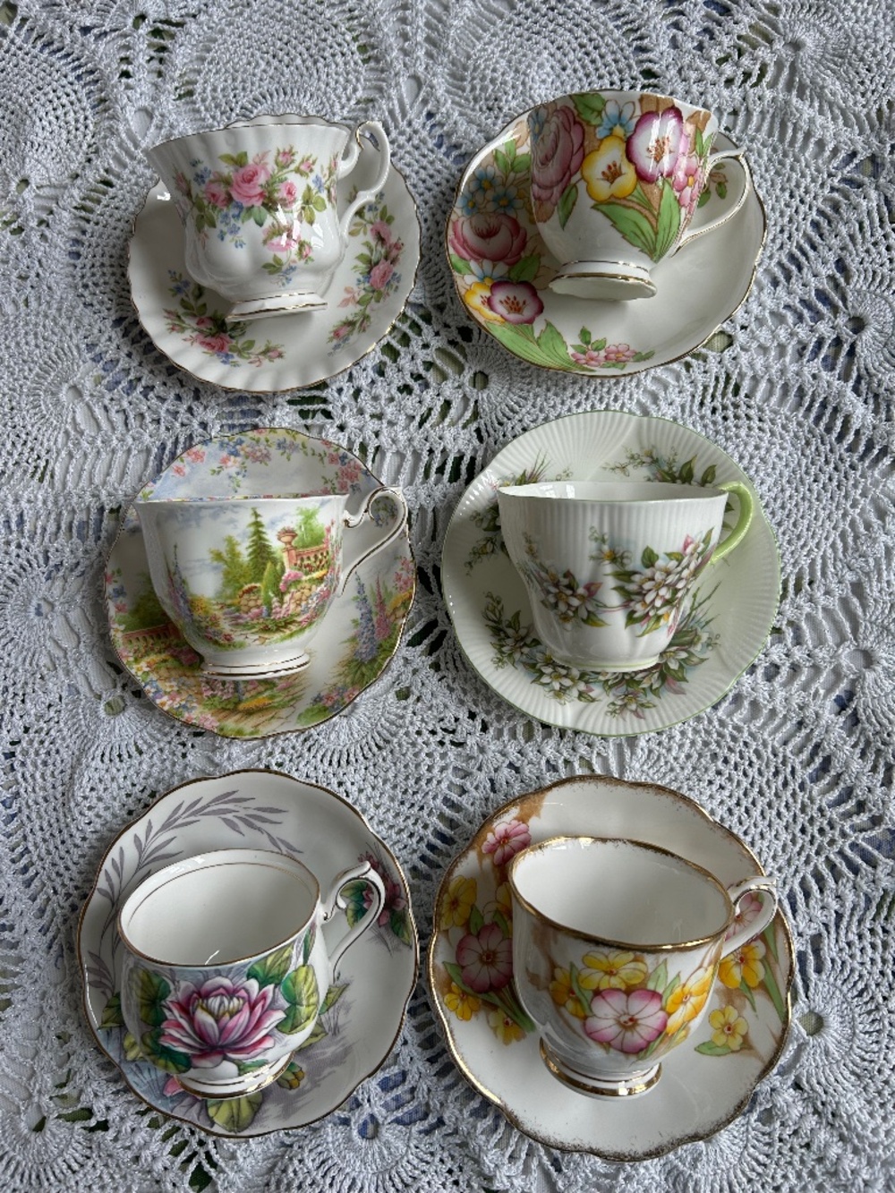 6 Sets of Vintage Royal Albert Cups & Saucers